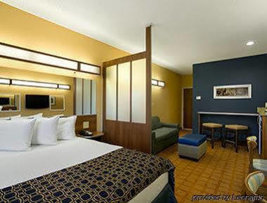 Quality Inn & Suites Washington Exteriör bild